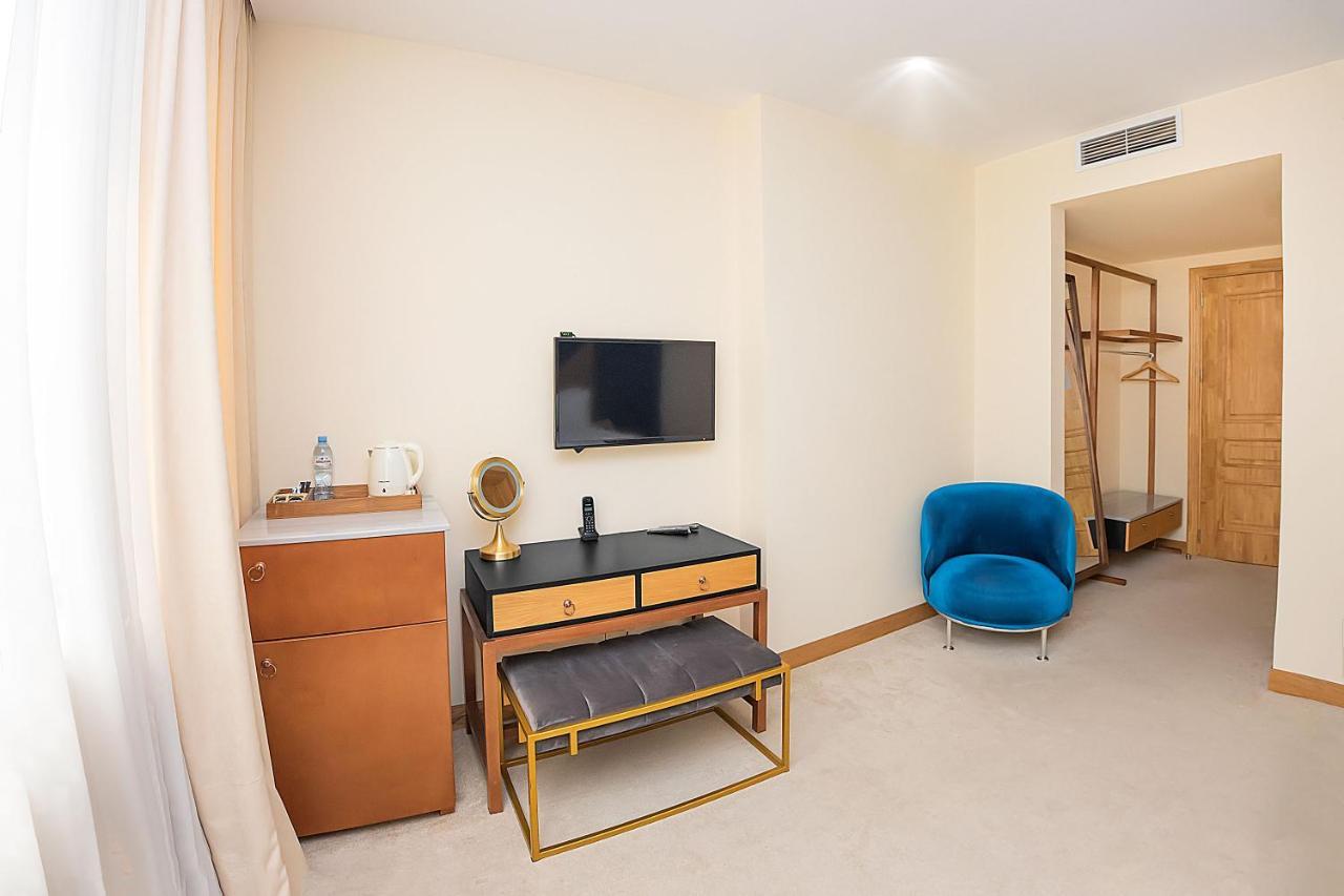 Folk Boutique Hotel Тбилиси Экстерьер фото